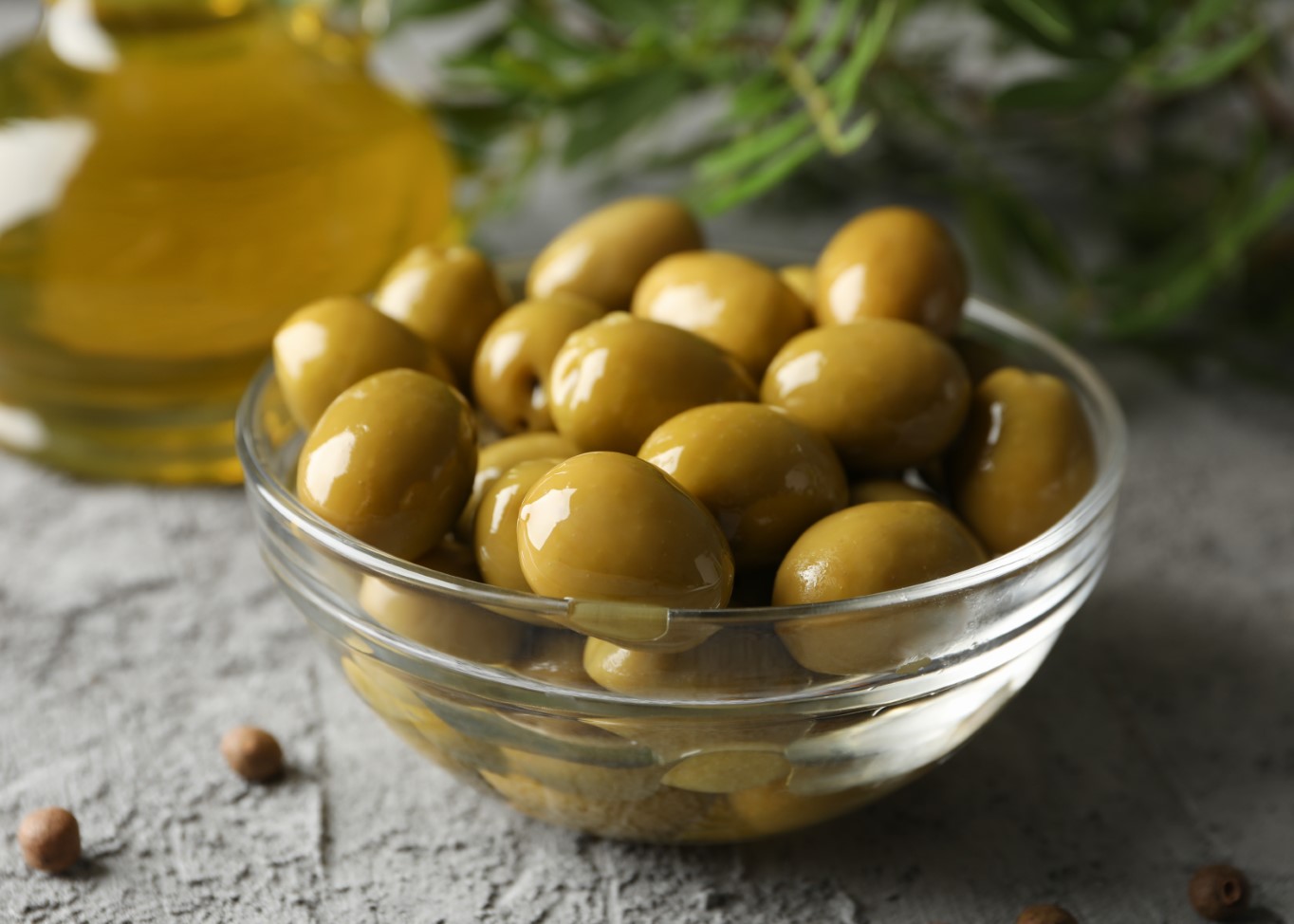 Olive Oil in Cardiometabolic Care: Evidence and Clinical Perspective